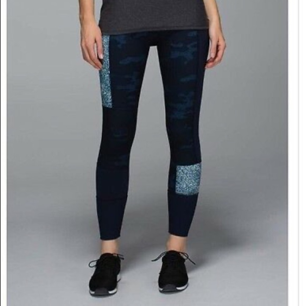 LULULEMON WUNDER UNDER FULL ON LUON LOTUS CAMO OILSLICK BLUE CAMO LEGGI…
